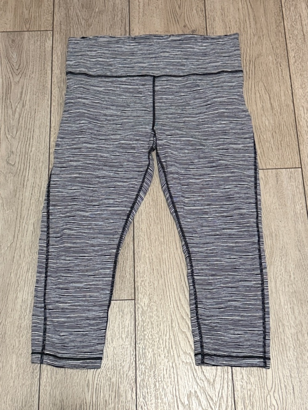 Athleta Capri leggings